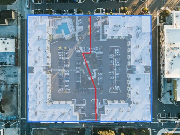 Поділ земельної ділянки комунальної власності